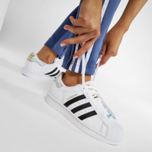 Alternative view of Giày Adidas Wmns Superstar 'I Love Dance' FY5132