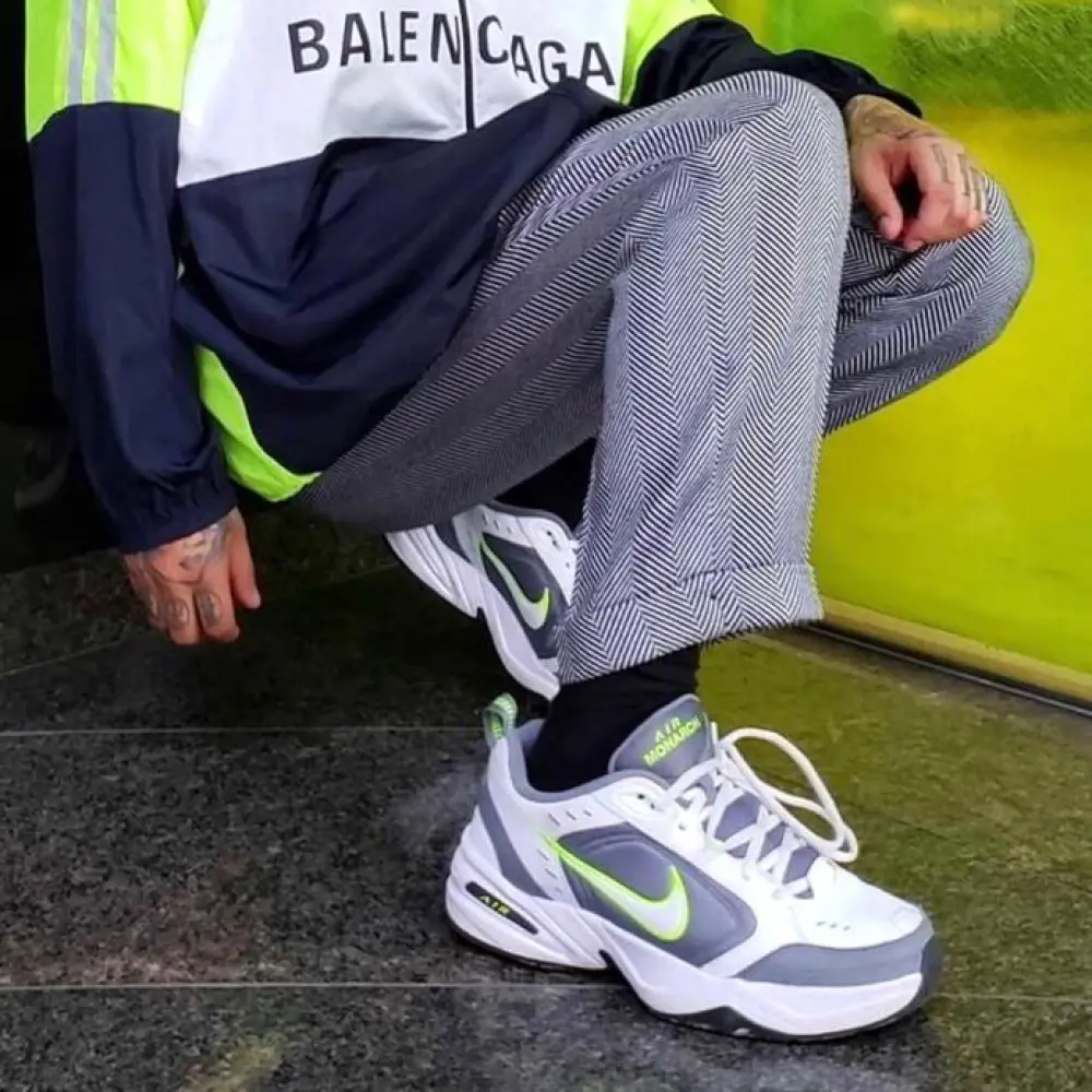 Alternative view of Giày Nike Air Monarch IV 'White' 415445-100