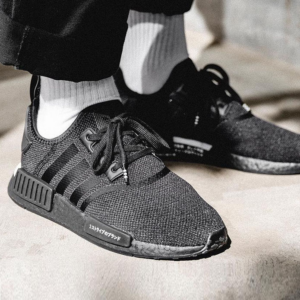 Alternative view of Giày Adidas NMD_R1 'Japan' BD7754