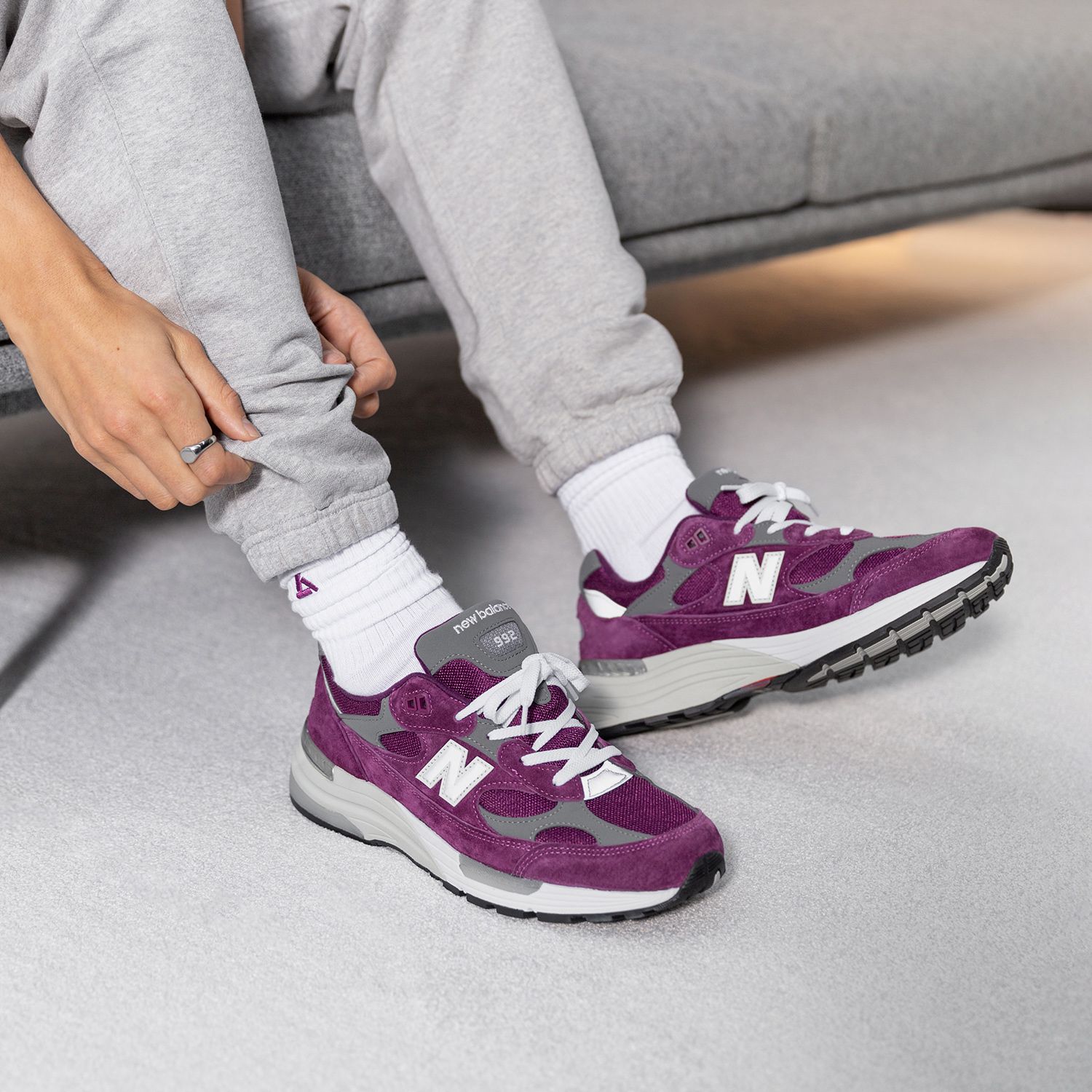 Giày New Balance 992 Made In USA 'Maroon' M992BA - Ảnh 2