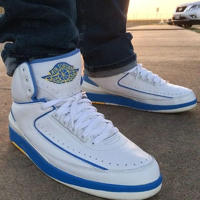 Alternative view of Giày Nike Air Jordan 2 Retro 2018 'Melo' 385475-122
