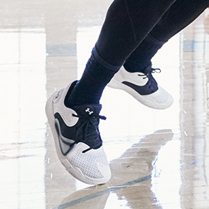 Alternative view of Giày Under Armour Anatomix Spawn 2 'White Black' 3022626-100