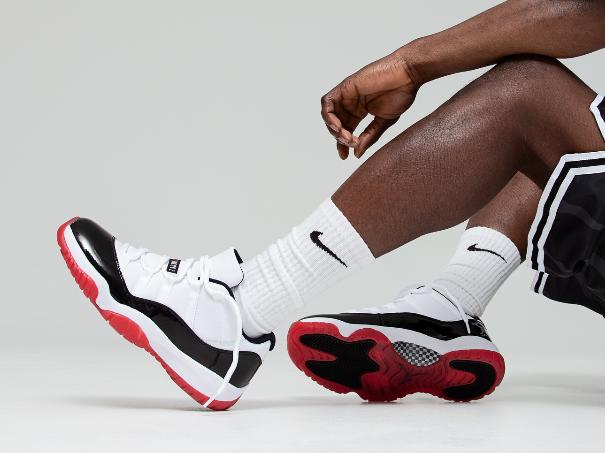 Giày Nike Air Jordan 11 Retro Low 'Concord-Bred' AV2187-160 - Ảnh 5