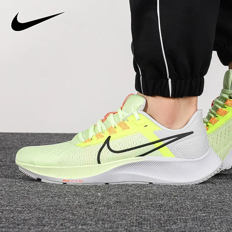 Alternative view of Giày Nike Air Zoom Pegasus 38 'Fast Pack' CW7356 700