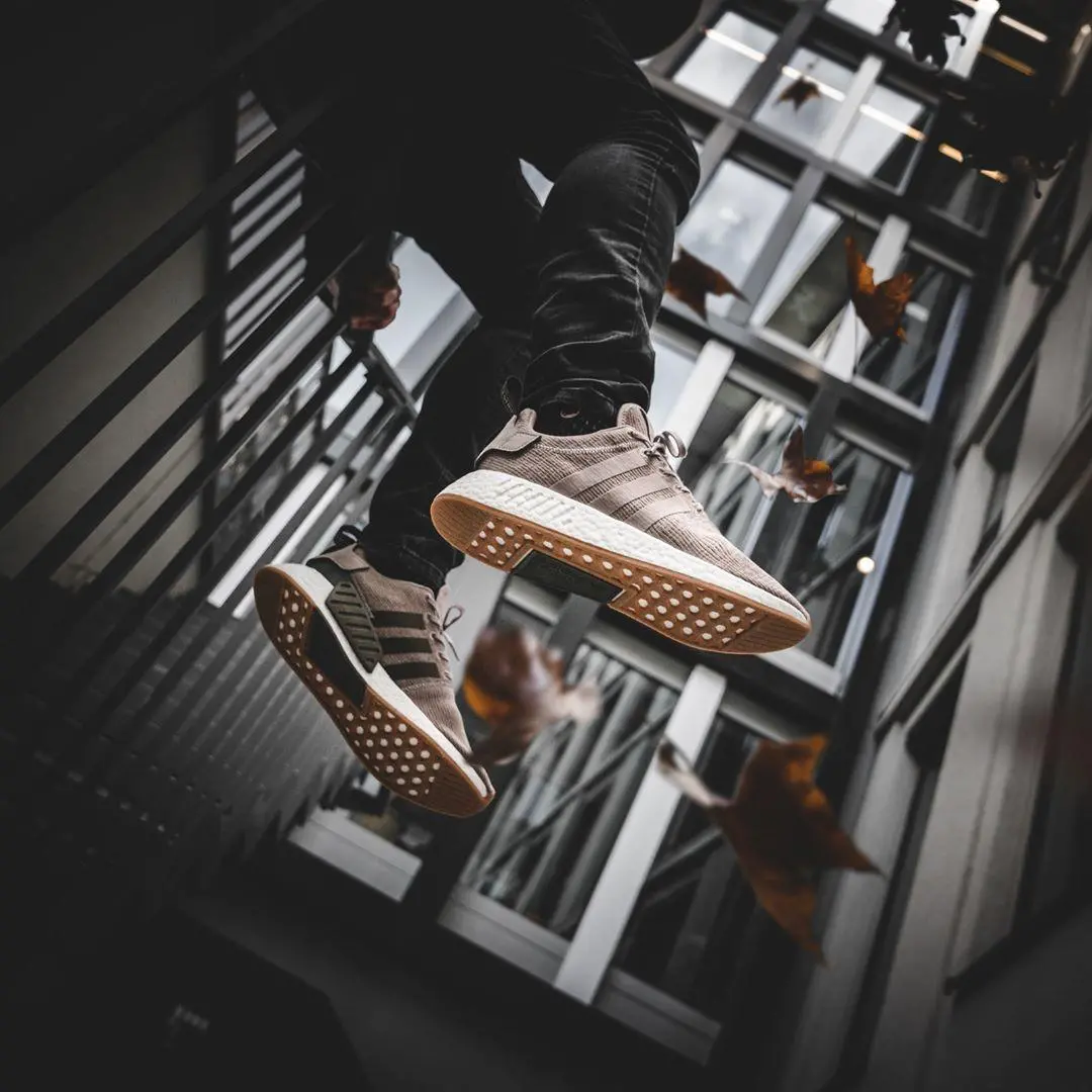 Alternative view of Giày Adidas NMD R2 Winter Pack 'Light Brown' CQ2399