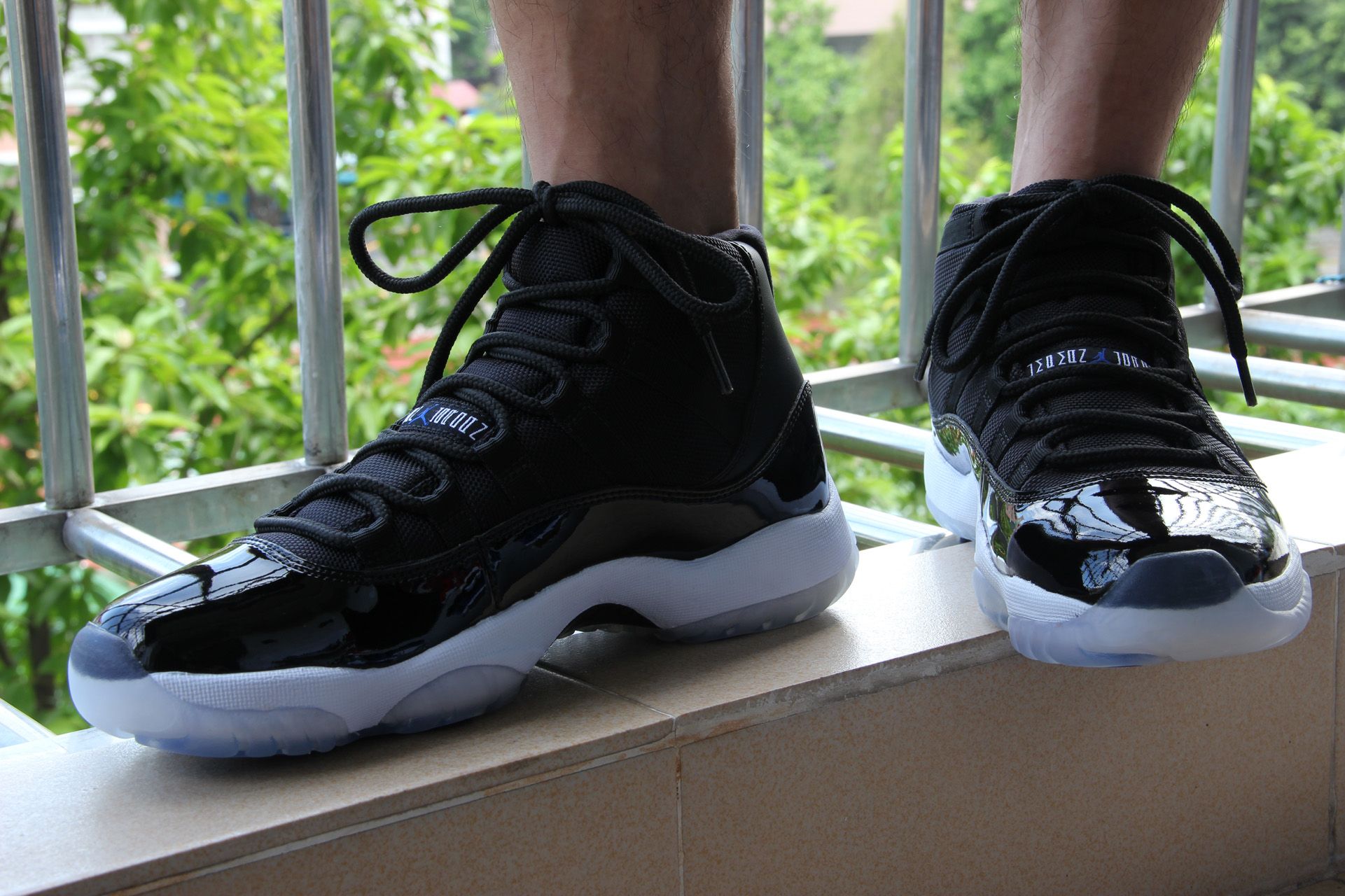 Giày Nike Air Jordan 11 Retro 'Space Jam' 2009 378037-041 - Ảnh 5