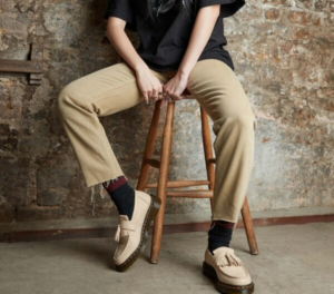 Giay Dr.Martens Adiran 'Beige' 22760292