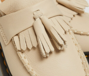 Giay Dr.Martens Adiran 'Beige' 22760292