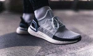 Alternative view of Giày Adidas UltraBoost 19 'Collegiate Royal' G54012