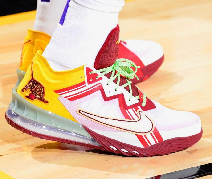 Giày Nike LeBron 18 x Mimi Plange 'Higher Learning' CV7562-102 - Ảnh 3