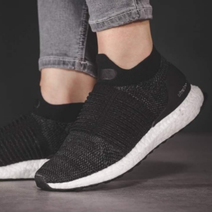 Giay Adidas Ultra Boost Laceless 'Core Black' BB6311