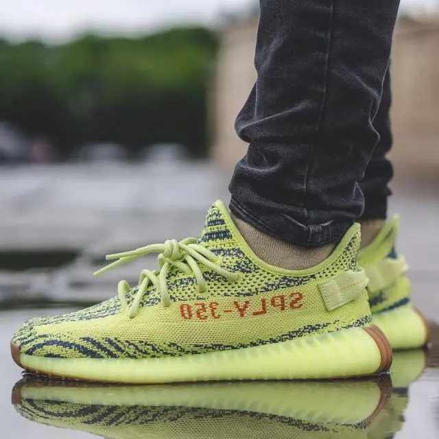 Alternative view of Giày Adidas Yeezy Boost 350 V2 'Semi Frozen Yellow' B37572