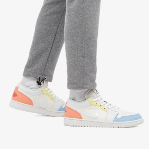 Alternative view of Giày Nike Air Jordan 1 Low 'To My First Coach' DJ6909-100