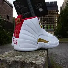 Alternative view of Giày Nike Air Jordan 12 Retro GS FIBA 153265-107