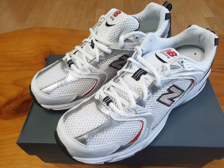 Giày New Balance 530v2 Retro 'White Silver Red' MR530SA - Ảnh 5