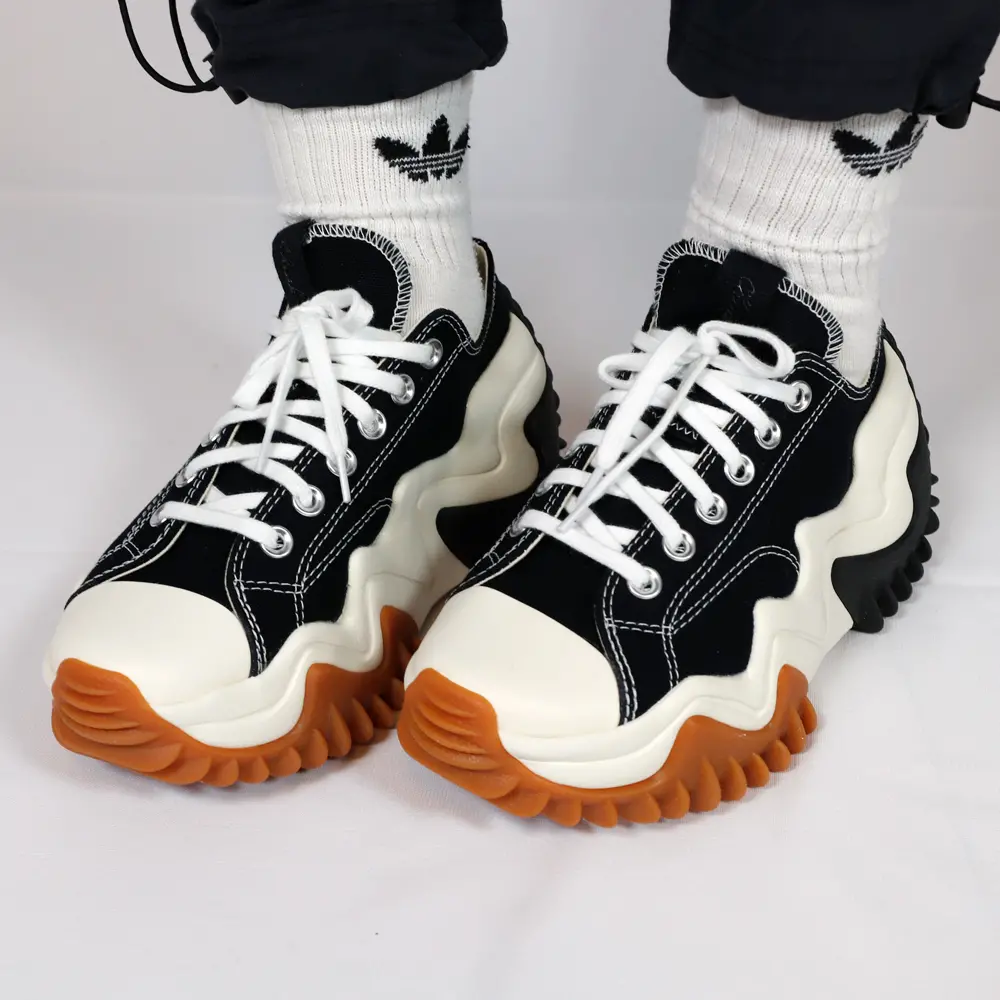 Alternative view of Giày Converse Run Star Motion Ox ''Black White'' 172895C
