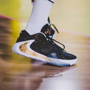 Alternative view of Giày Nike Paramount Pictures x Zoom Freak 1 'Coming To America' BQ5422-900