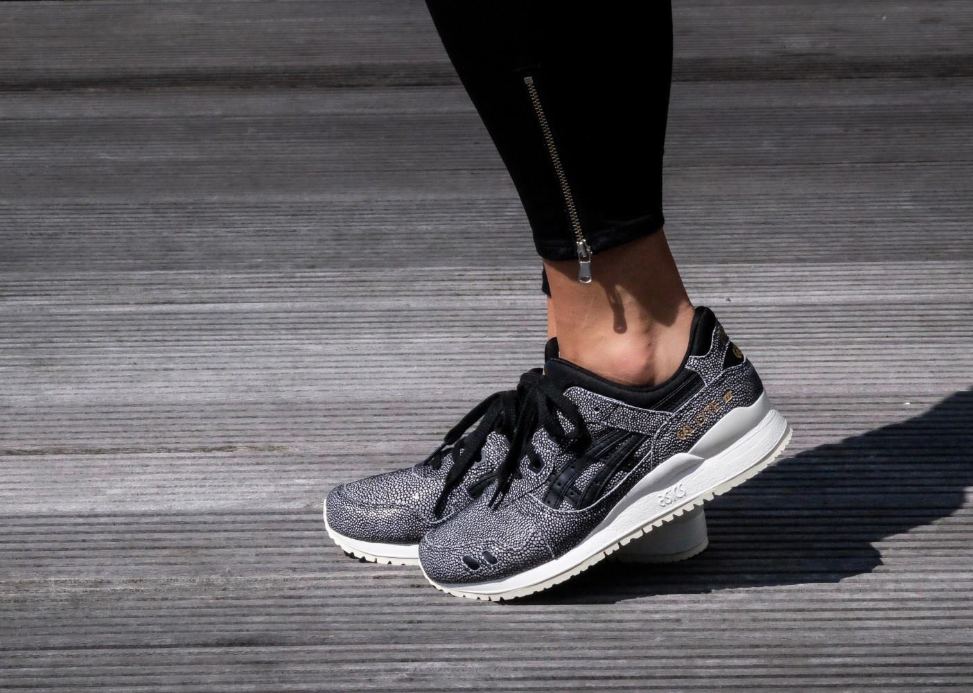 Giày Asics Wmns Gel Lyte 3 'Black Stingray' HL7E5-9090 - Ảnh 5
