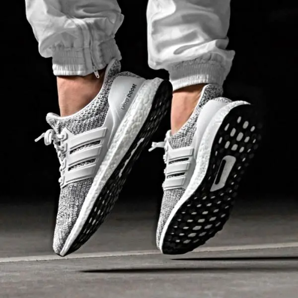 Alternative view of Giày Adidas UltraBoost 4.0 'Non Dyed White' F36155