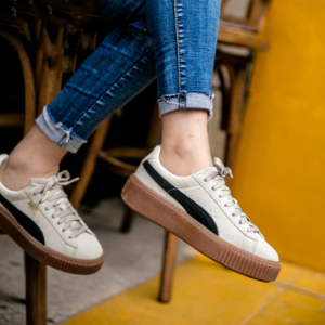 Alternative view of Giày Puma Wmns Suede Platform Core 'Whisper White Black' 363559-01