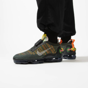 Alternative view of Giày Nike Air VaporMax 2020 Flyknit 'Newsprint' CW1765-001