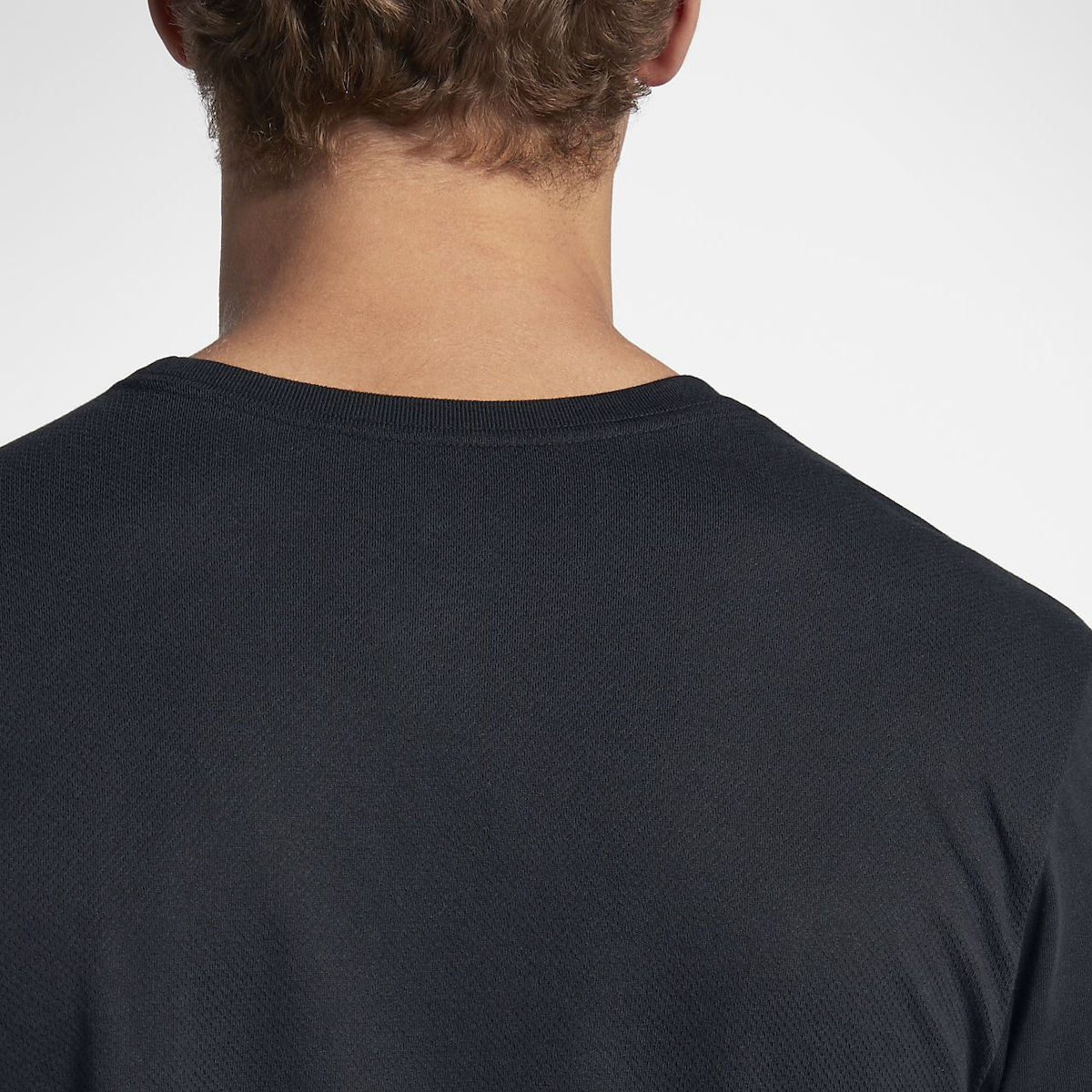 Áo Nike Running Dri-FIT Solid Swoosh T-shirt AJ5891-010 - Ảnh 4