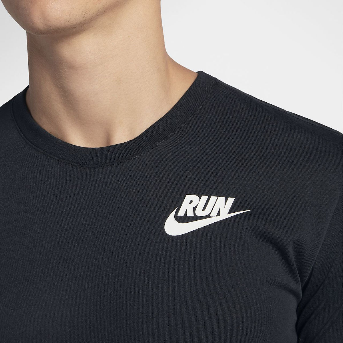 Áo Nike Running Dri-FIT Solid Swoosh T-shirt AJ5891-010 - Ảnh 5