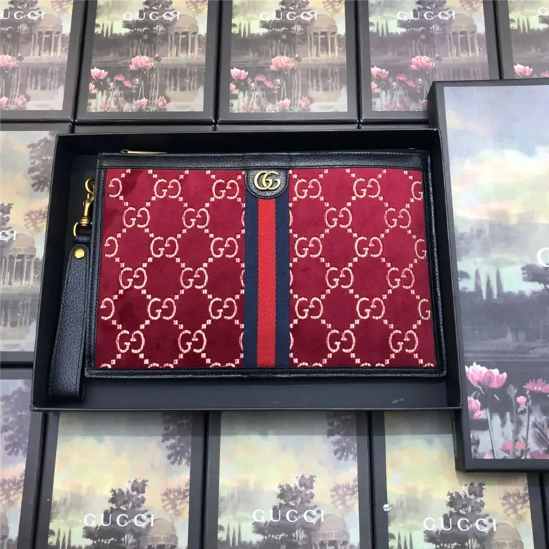 Alternative view of Túi Gucci Clutch GG Velvet Red 575371 9JTST 6489