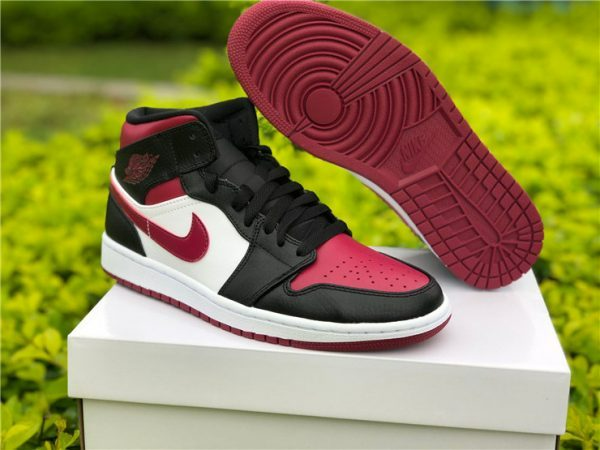 Giày Nike Air Jordan 1 Mid 'Bred Toe' 554724-066 - Ảnh 8