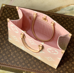 Alternative view of Túi Louis Vuitton OnTheGo GM Other Monogram Canvas Light Pink M57641