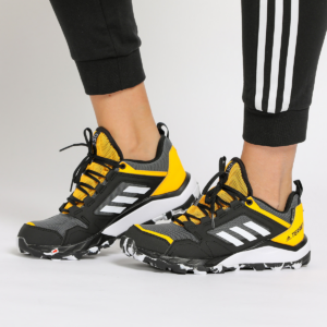 Alternative view of Giày Adidas Terrex Agravic TR Gore-Tex 'Black Solar Gold' FV2417