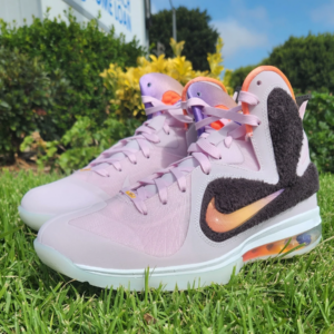 Alternative view of Giày Nike LeBron 9 'Regal Pink and Velvet Brown' DJ3908-600