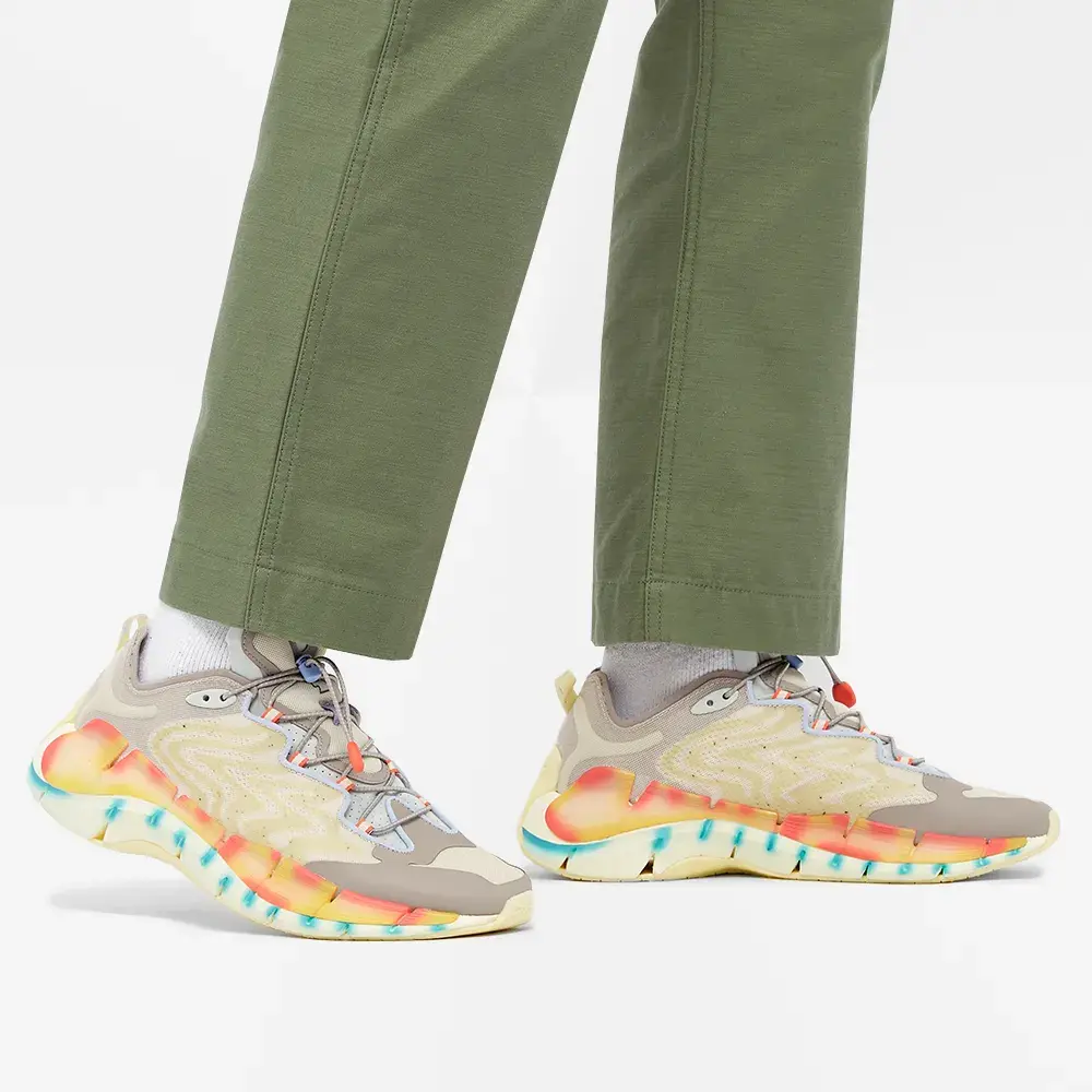 Alternative view of Giày Reebok Zig Kinetica II Brain Dead 'Lemon Glow' S23891