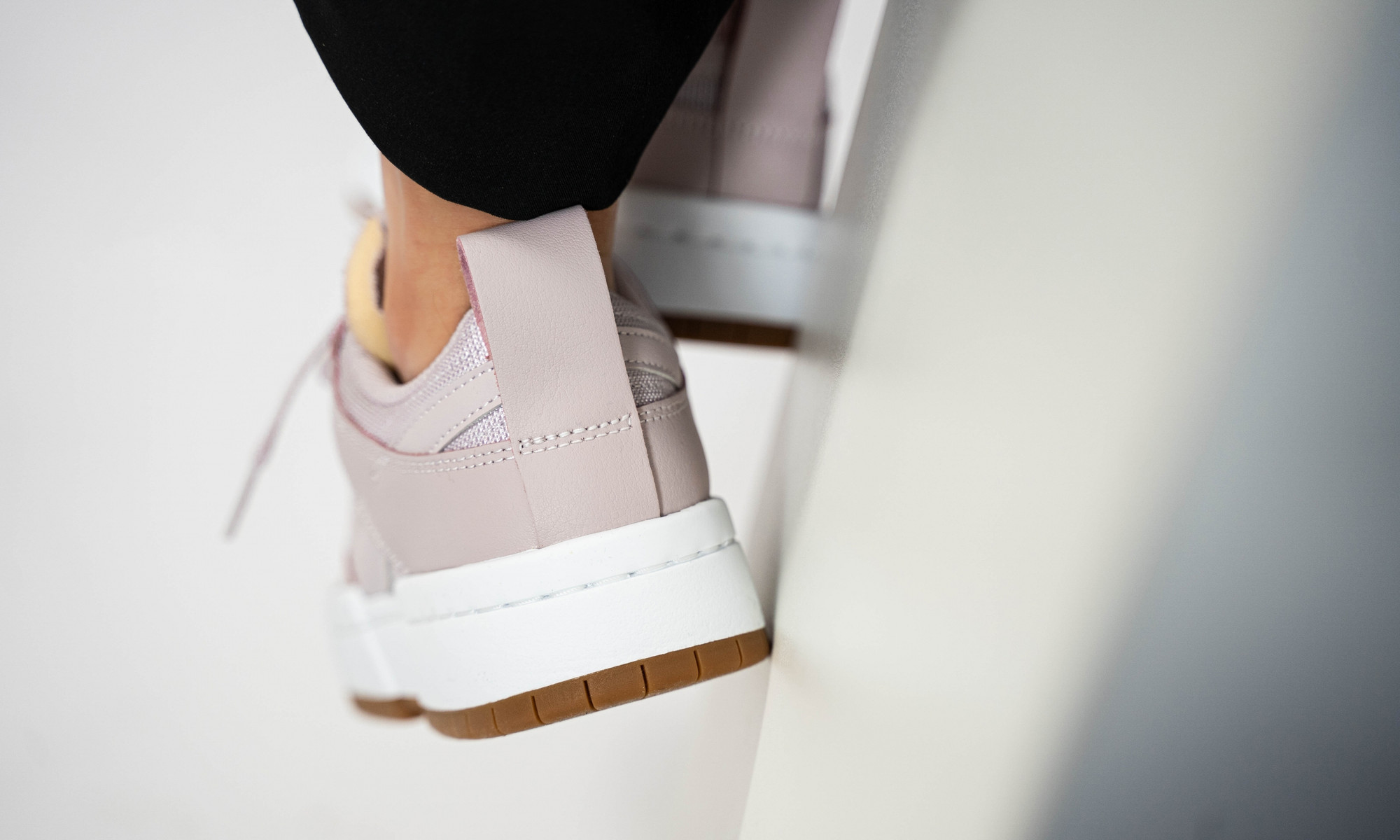 Giày Nike Wmns Dunk Low Disrupt 'Barely Rose' CK6654-003 - Ảnh 4