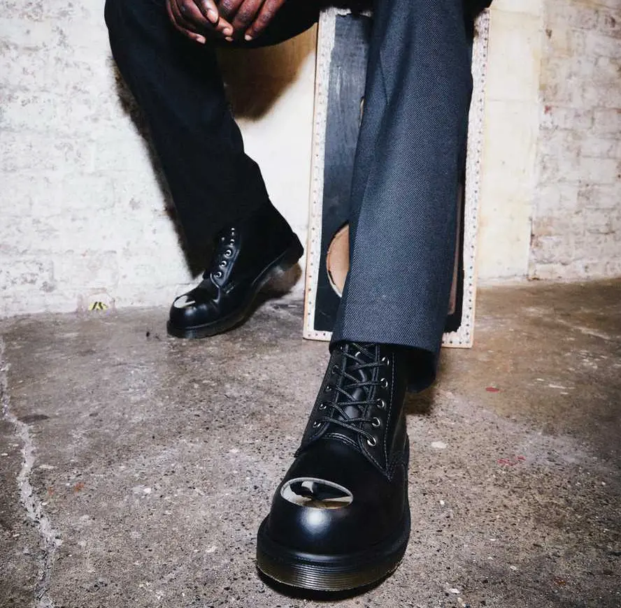 Alternative view of Giày Dr.Martens 101 Exposed Steel Toe Leather 'Black' 26660001