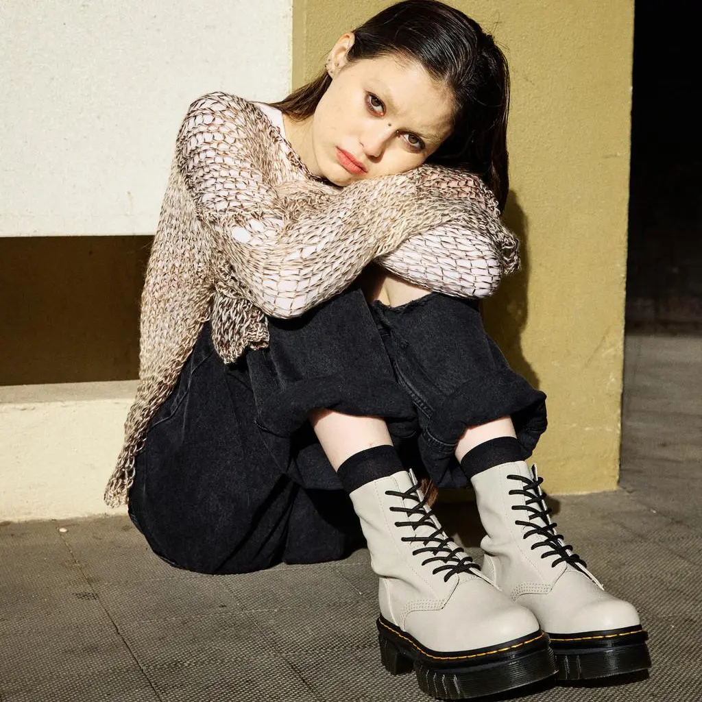 Giay Dr.Martens Audrick Nappa Lux Leather Platform 'White' 27149055