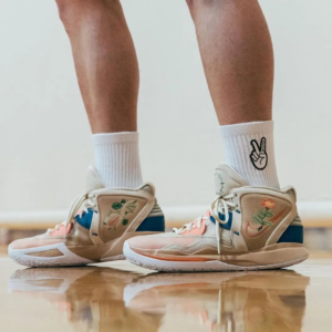 Alternative view of Giày Nike Kyrie 8 Infinity EP 'Floral' DC9134-200