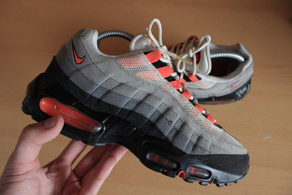 Giày Nike Air Max 95 'Solar Red' 2011 609048-106 - Ảnh 4
