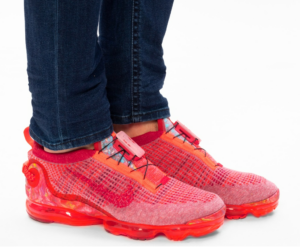 Alternative view of Giày Nike Air VaporMax 2020 Flyknit 'Team Red' CT1823-600