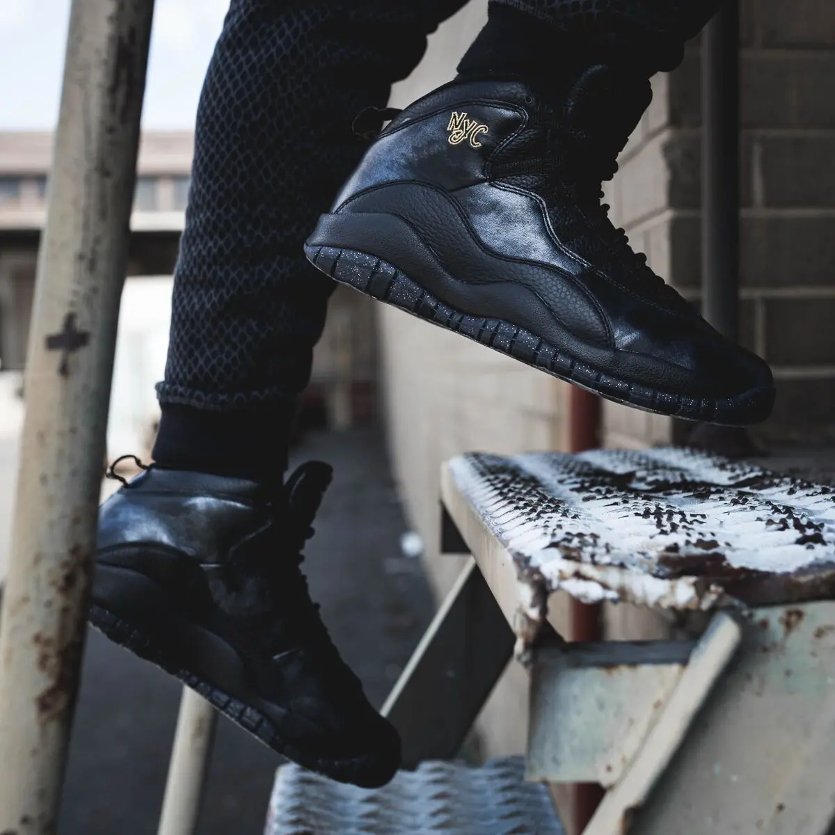 Alternative view of Giày Nike Air Jordan 10 Retro New York City 2016 310806-012