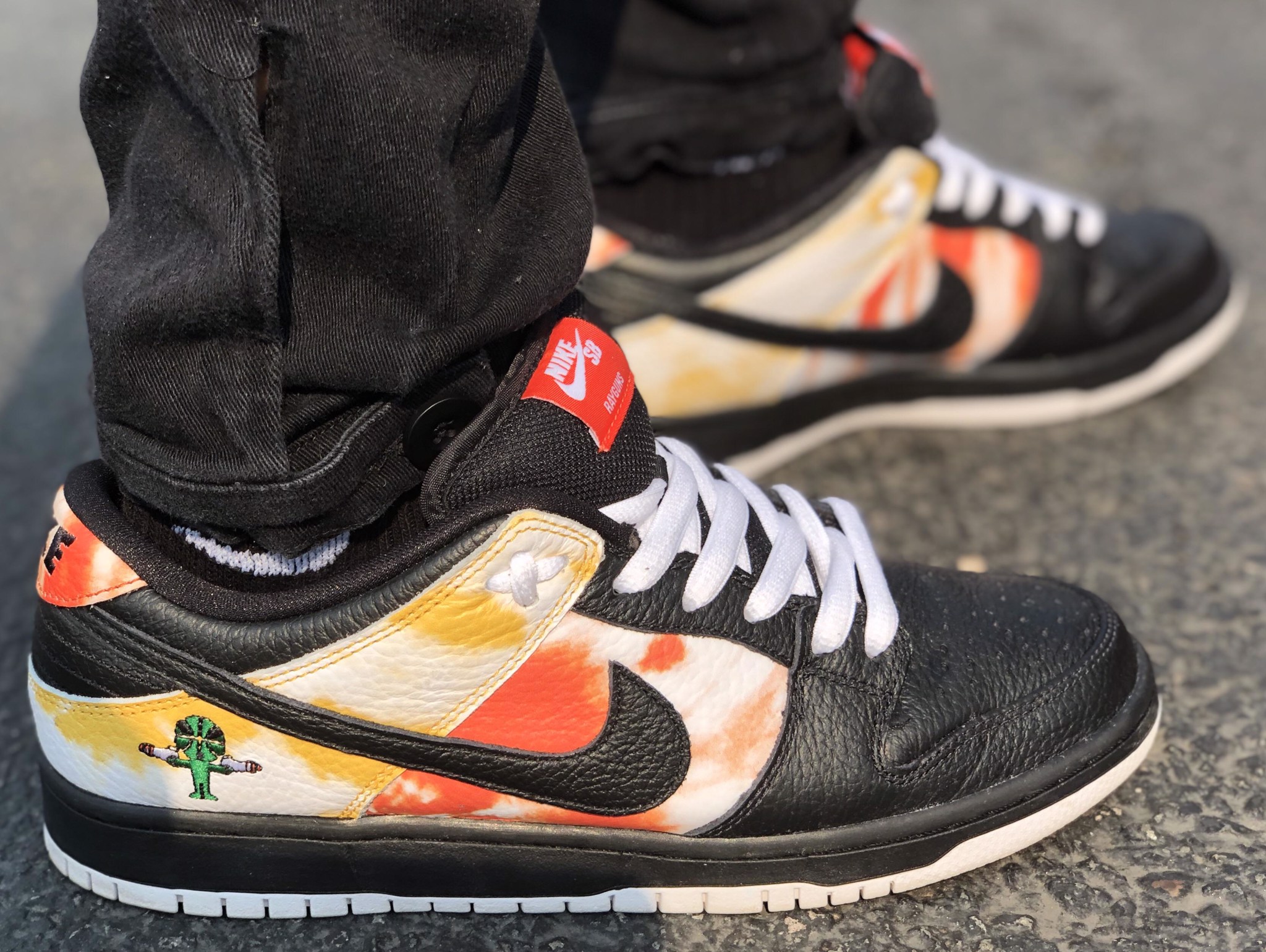 Giày Nike Dunk SB Low 'Tie Dye Raygun Black' BQ6832-001 - Ảnh 3
