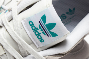 Giay Adidas Forum 84 Low ADV 'Retro Colors White' HP9093