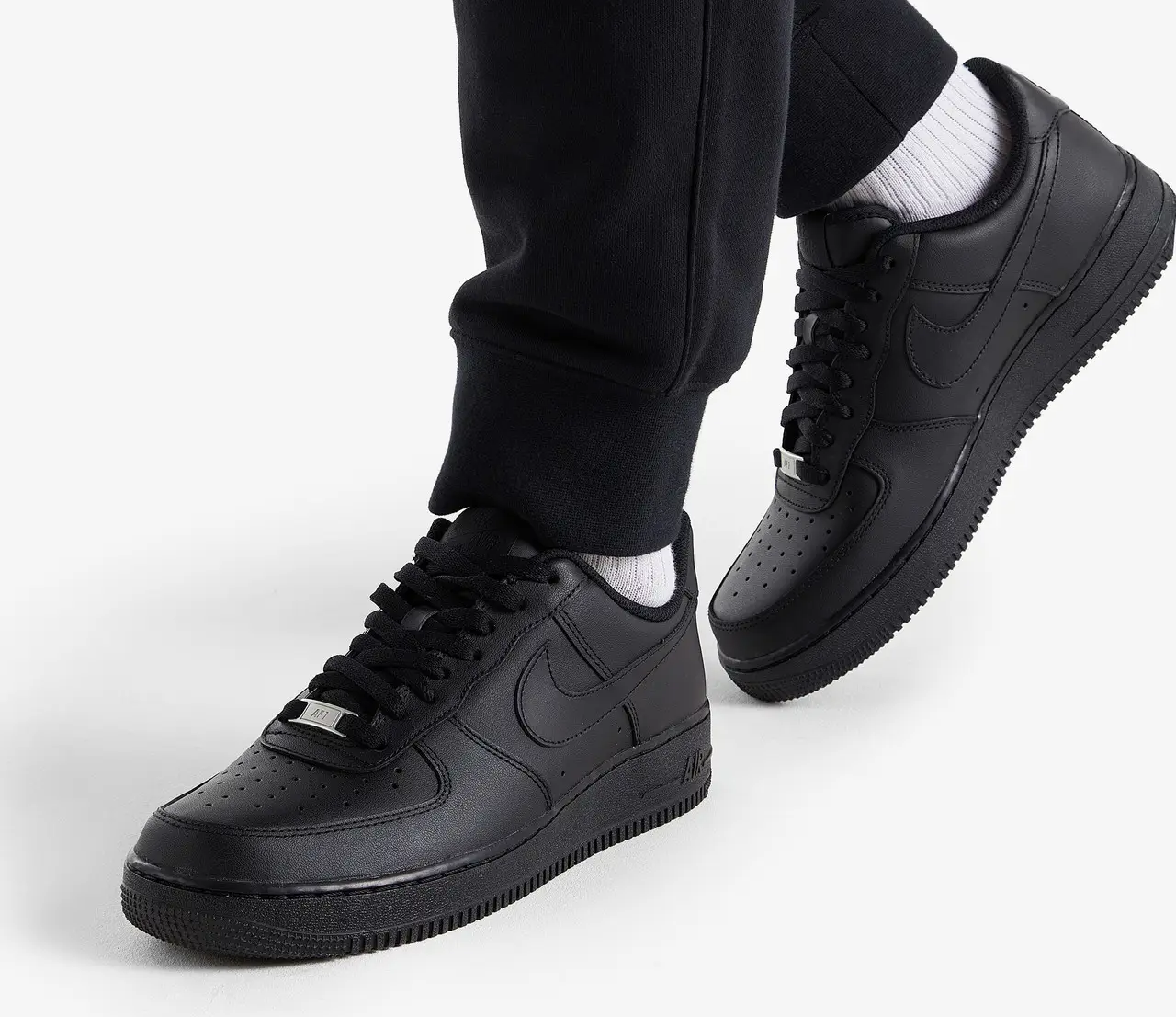 Giày Nike Air Force 1 '07 'Triple Black' CW2288-001 - Ảnh 5