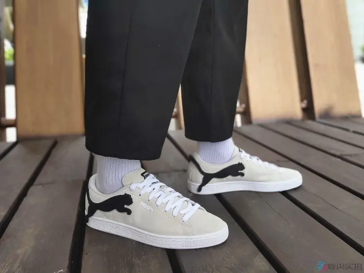 Alternative view of Giày Puma Suede The Cat 380865-01