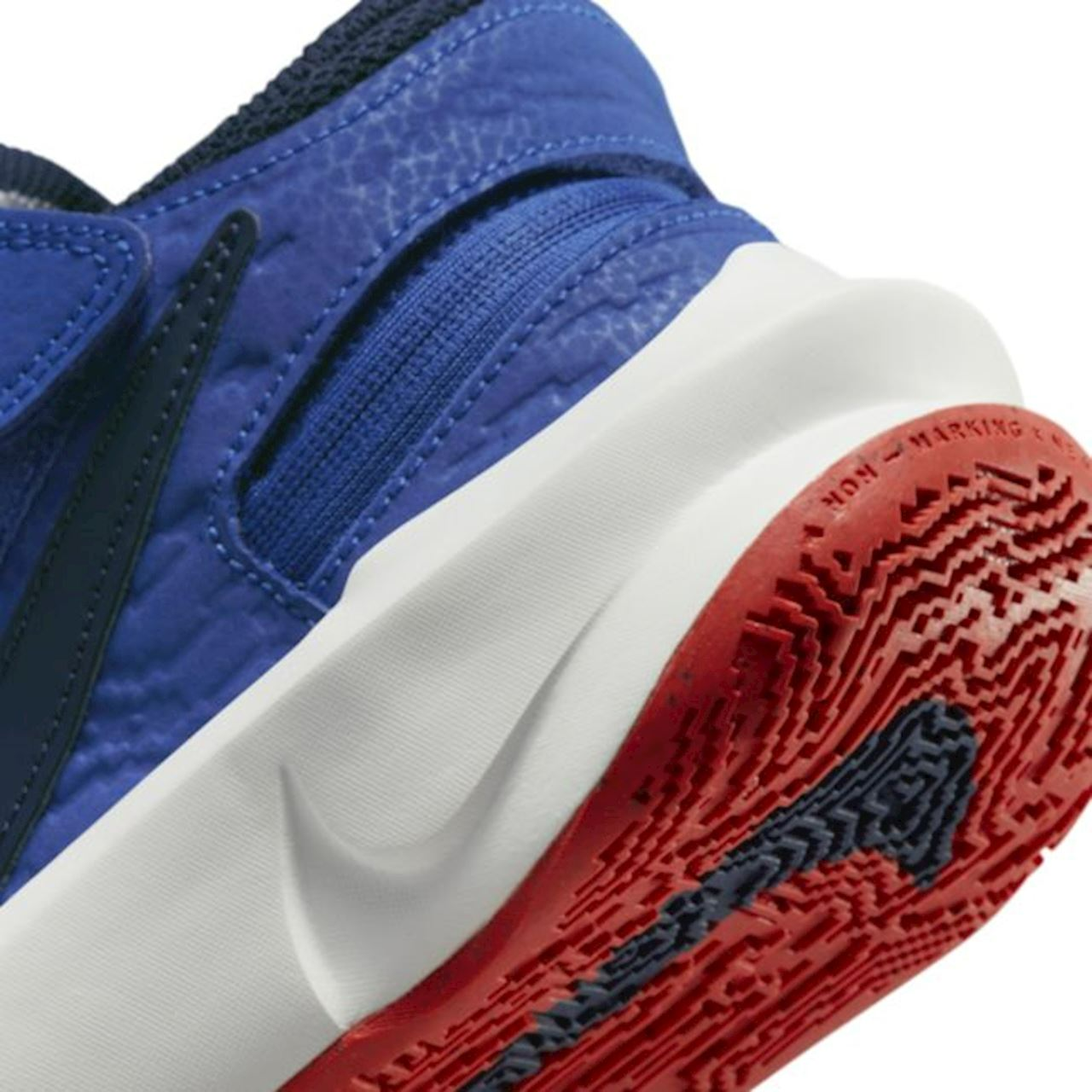 Giay Nike Team Hustle D 10 FlyEase Older Kids' 'White Blue' DD7303-103