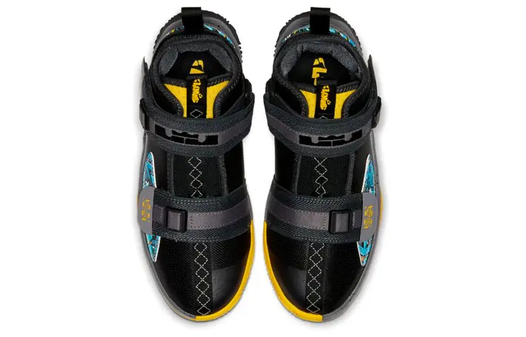 Alternative view of Giày Nike LeBron Soldier 13 BG Multi Colour AR7585-070