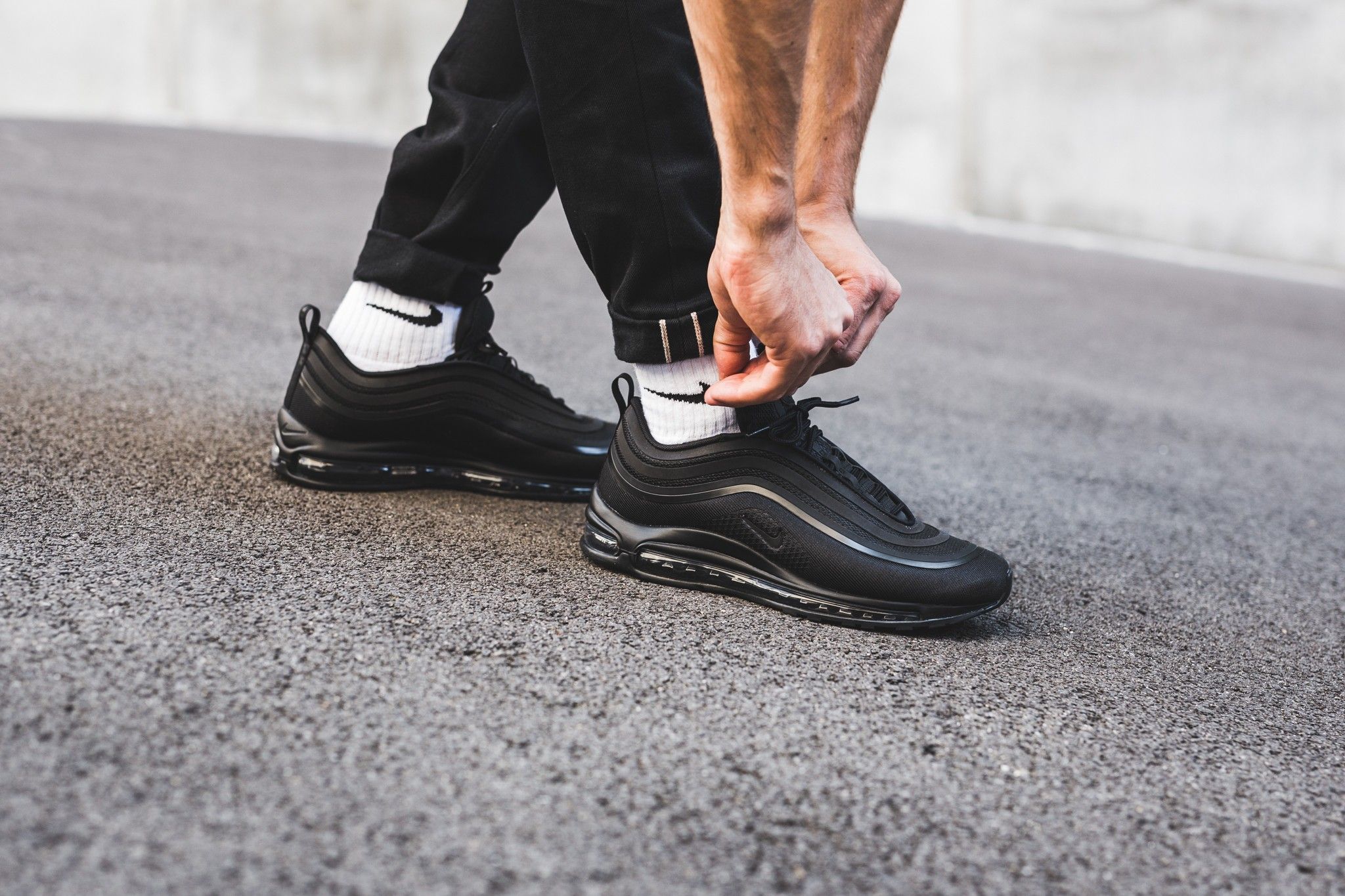 Giày Nike Air Max 97 Ultra 17 Premium 'Triple Black' 918356-002 - Ảnh 3