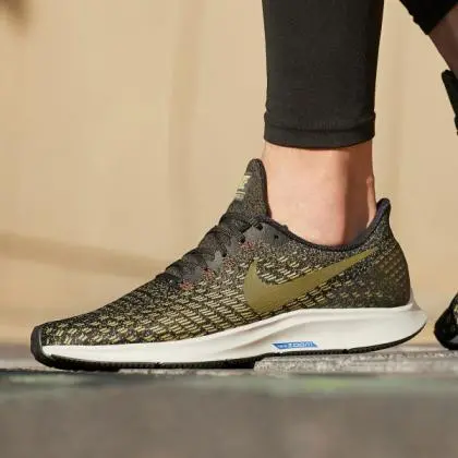 Alternative view of Giày Nike Air Zoom Pegasus 35 'Black Olive' 942851-011