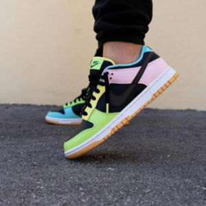 Alternative view of Giày Nike Dunk Low SE GS 'Free.99 Black' CZ2496-001