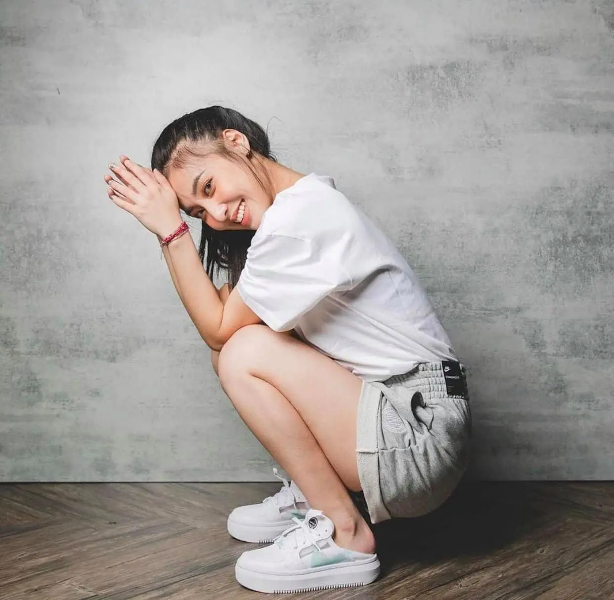 Alternative view of Giày Nike Wmns Court Vision Alta TXT 'White Light Dew' CW6536-100
